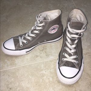 Converse Grey High Top Shoes🦋🦋